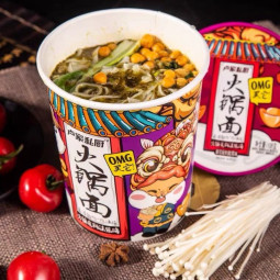 Лапша панда OMG кисло острая 翠花秘制酸菜味 (фиолетовая) 139г/12шт Коробка